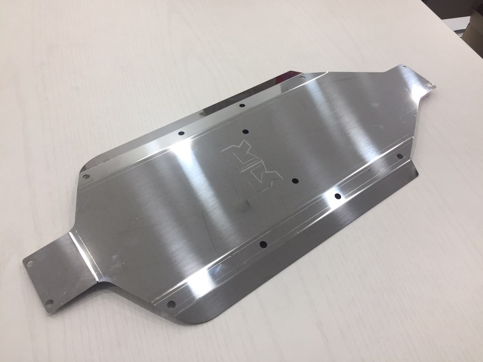 [�˾���ũ] BU0001 [�ɼ�] ũ���� �Ϻν�Ű��  * ���� ����   1:5 KRATON 4X4 8S AL HUB SKID 2