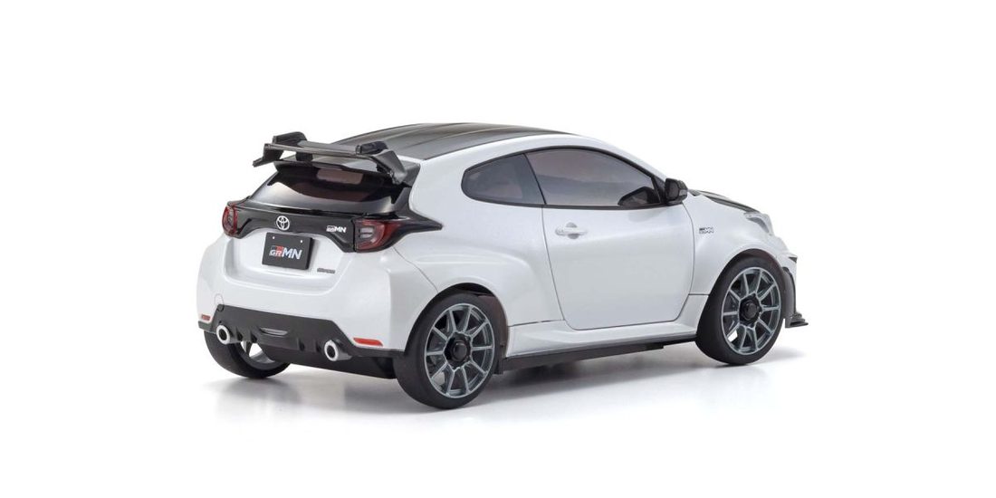 �˾���ũ KY32640PW [KYOSHO] MA020 r/s Toyota GRMN Yaris C.PAC White 11