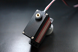 �˾���ũ  [�Ϻ�����] GMR-1501 Digital Servo - ���� �ھ��, 12V, 360�� ȸ��, magnetic pot sensor 1