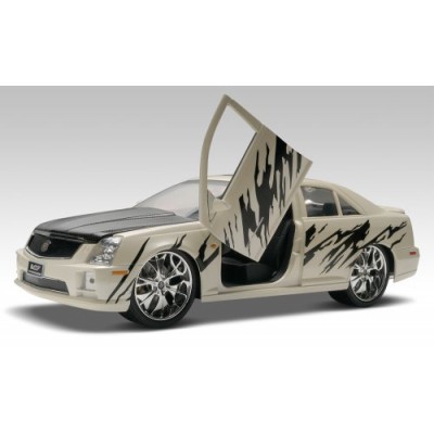 [˾ũ] BM2051 [Revell USA] BM2051 1/24 Cadillac STS-V