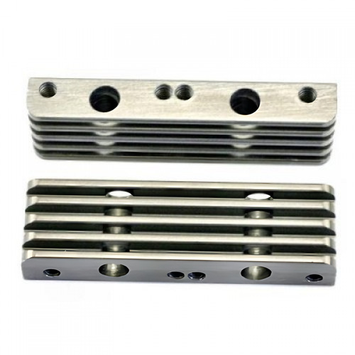 �˾���ũ LOSB5031 [TEAM LOSI] FINNED ENGINE MOUNT, HARD ANOD - LST/2