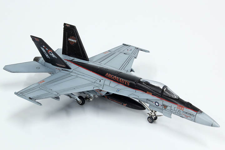 [�˾���ũ] BPAE-144-2 [PLATZ] BPAE-144-2 1/144 F/A-18F Super Hornet VF-103 Jolly Rogers Tandem-Seat 2 in 1 3