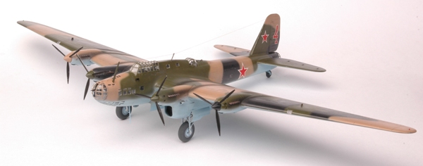 [�˾���ũ] BZ7264 [Zvezda] BZ7264 1/72 Petlyakov Pe-8 Soviet Bomber (New Tool) 4